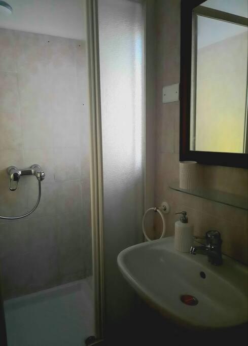 ורנאצה Il Limoneto Dei Cinque Sensi,Apartment With Garden מראה חיצוני תמונה
